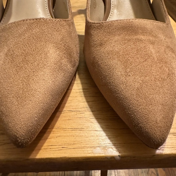 Heels - Picture 9 of 10